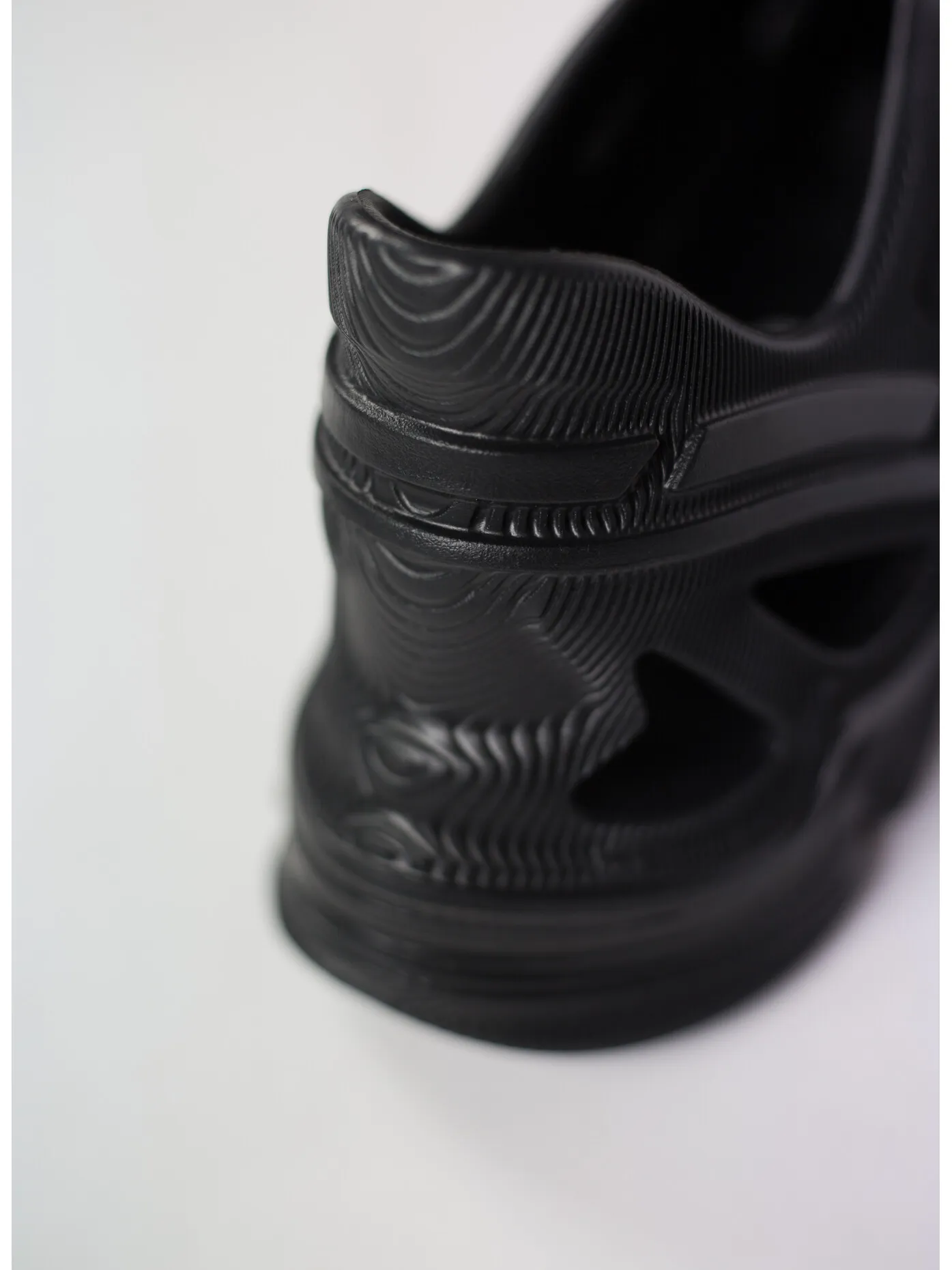     -ADIDAS    -SCARPA ADIFOM SUPERNOVA-