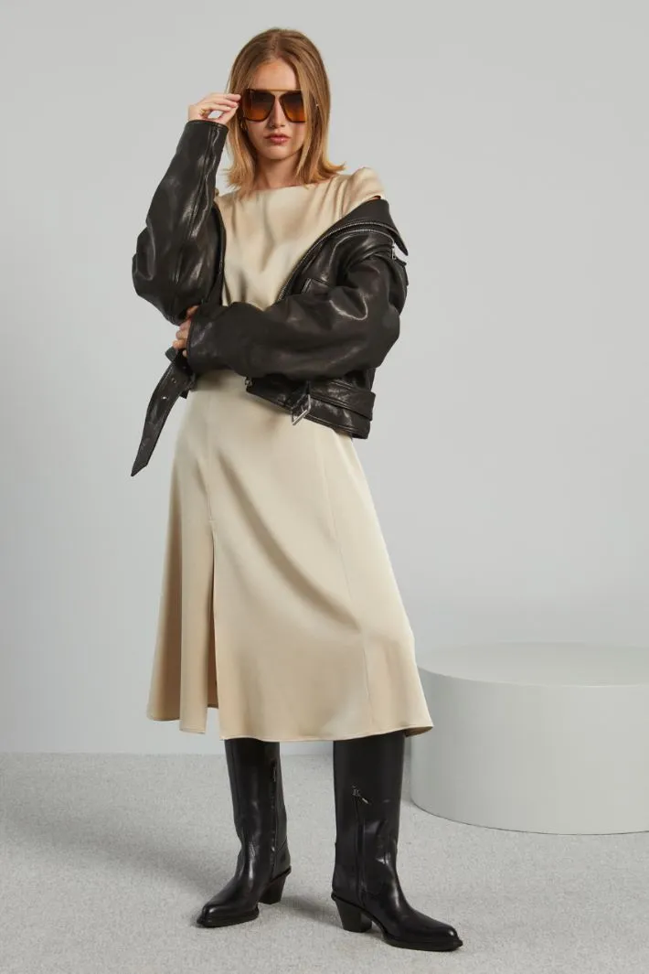 Abito con cut out