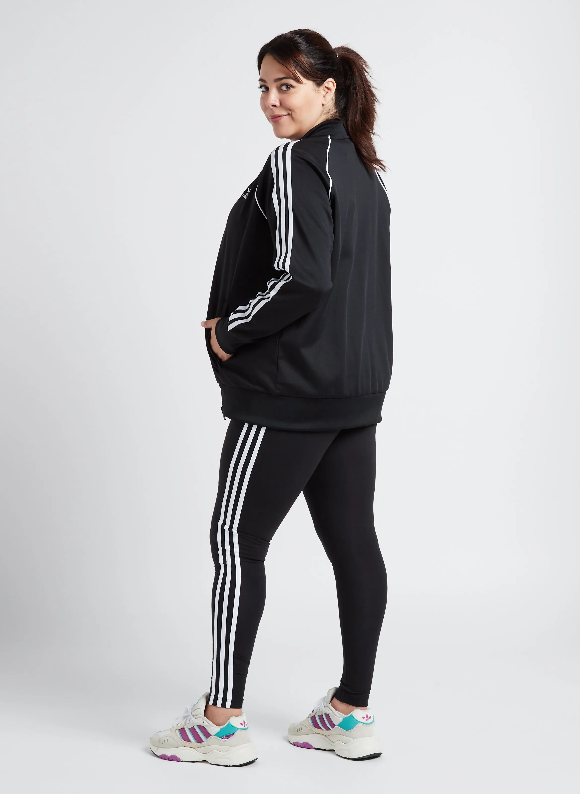  ADIDAS   Giacca collo teddy con dettaglio tre bande | Nero