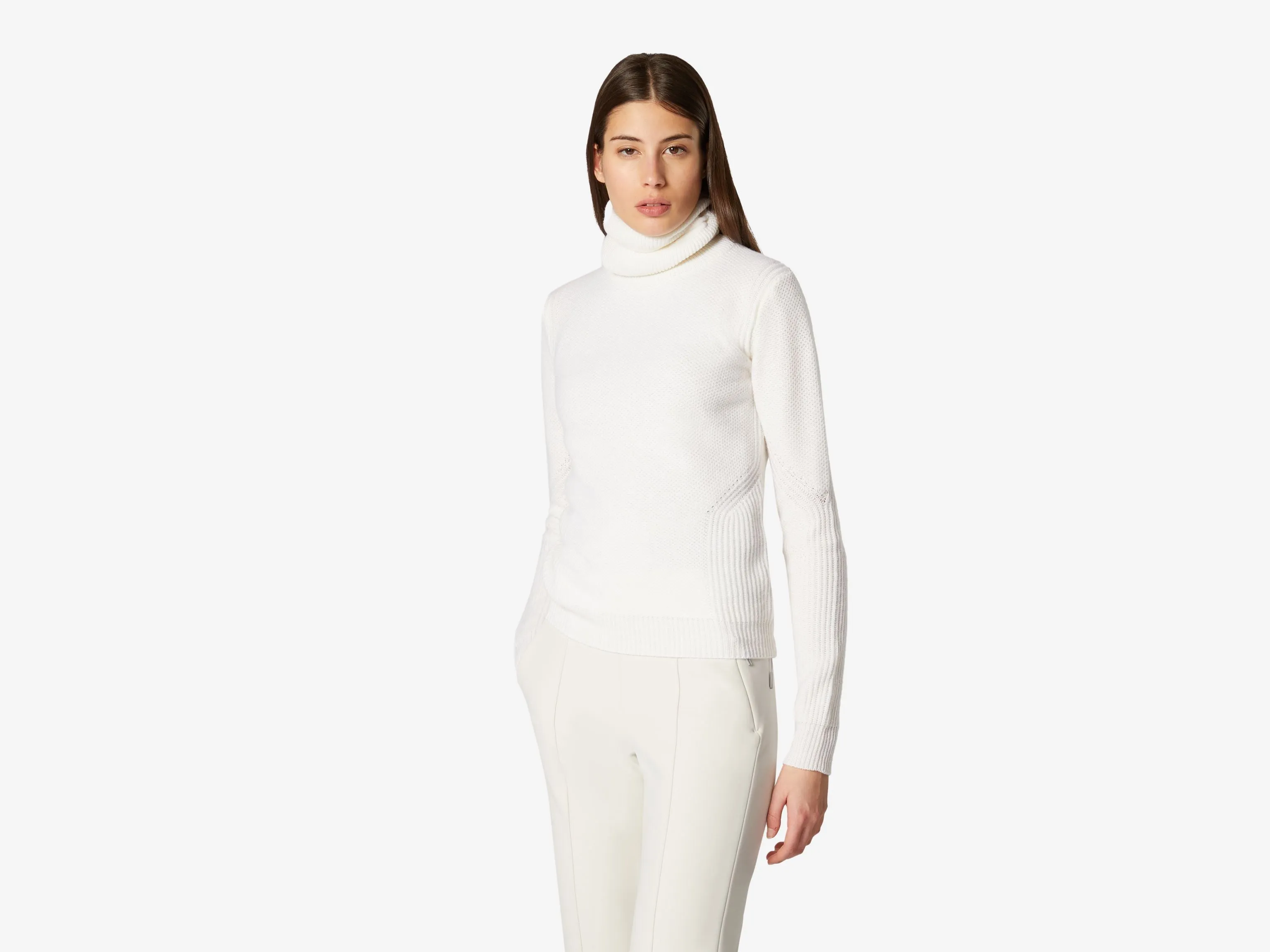 Avery Turtleneck