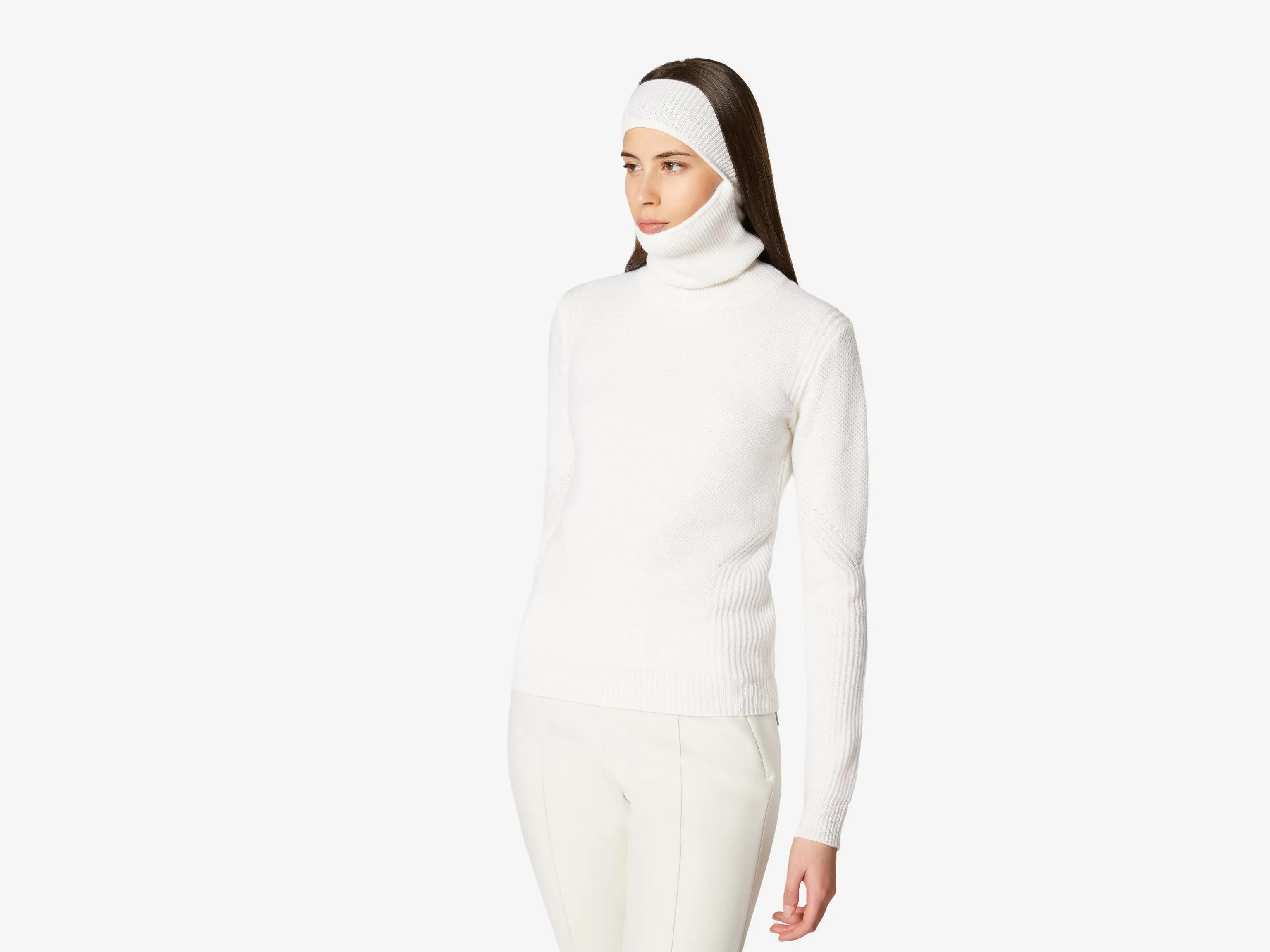 Avery Turtleneck