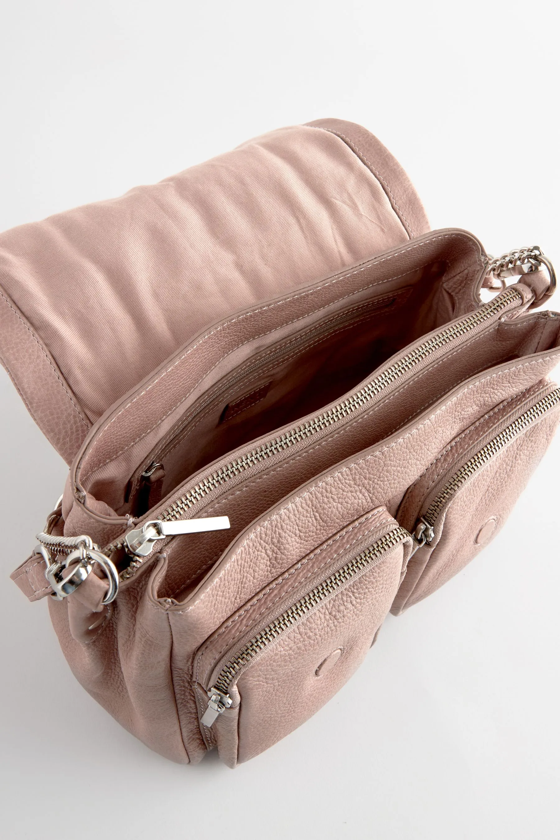 Borsa a tracolla in pelle trapuntata con catena    