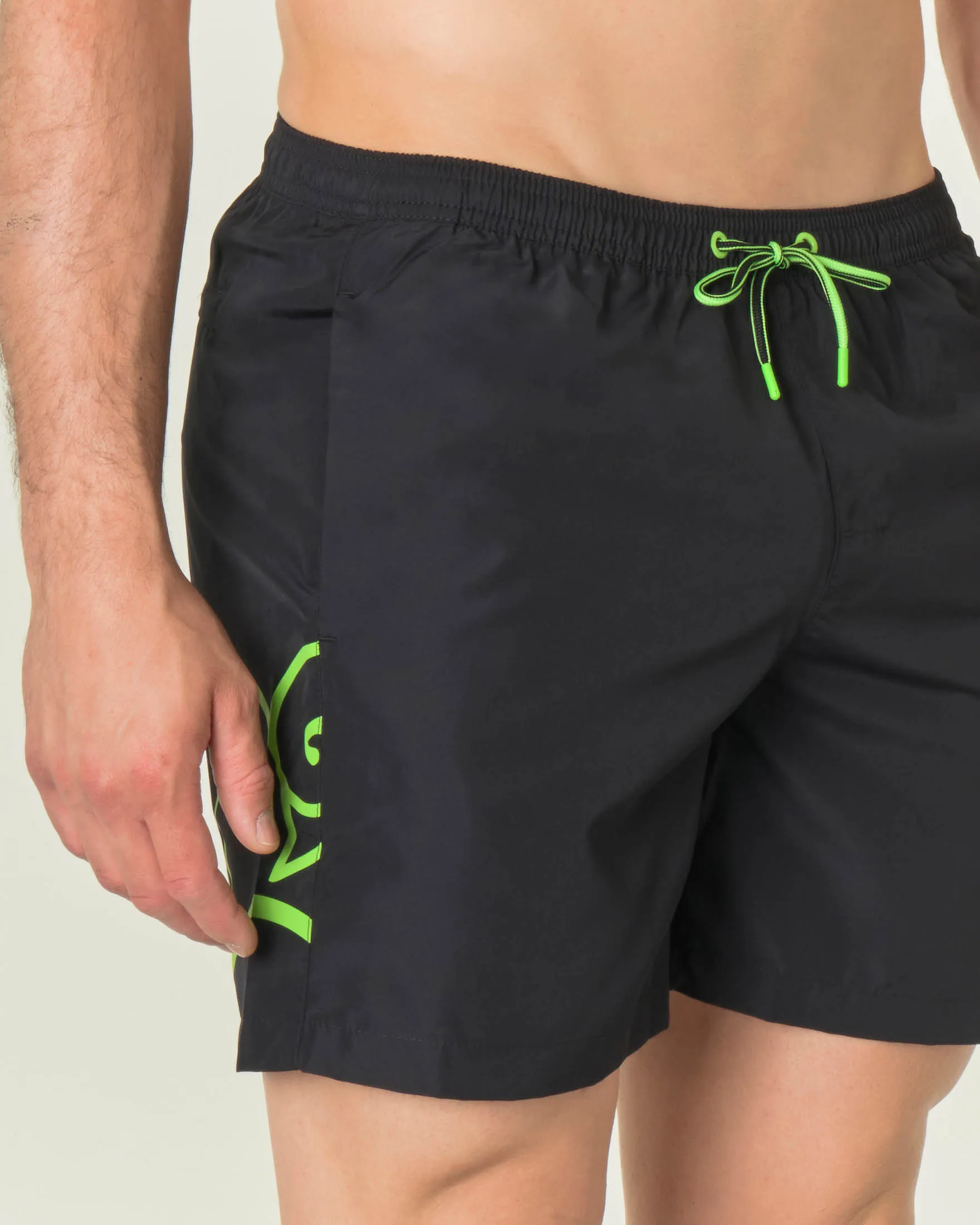 Boxer mare nero con logo sole color lime