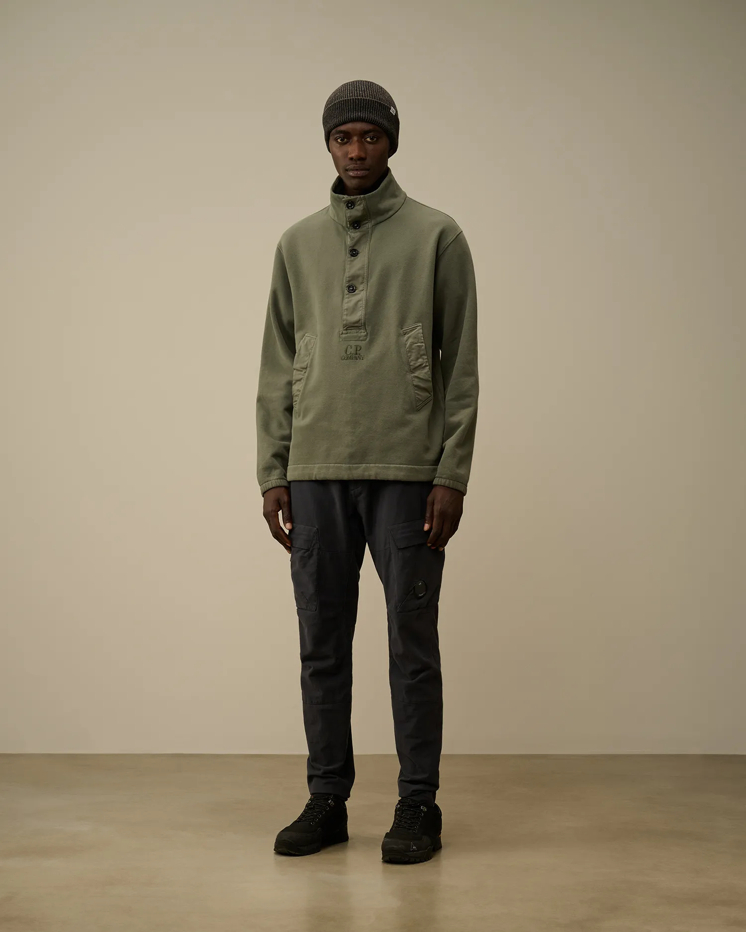 Diagonal Fleece Mixed Half Buttoned Sweatshirt