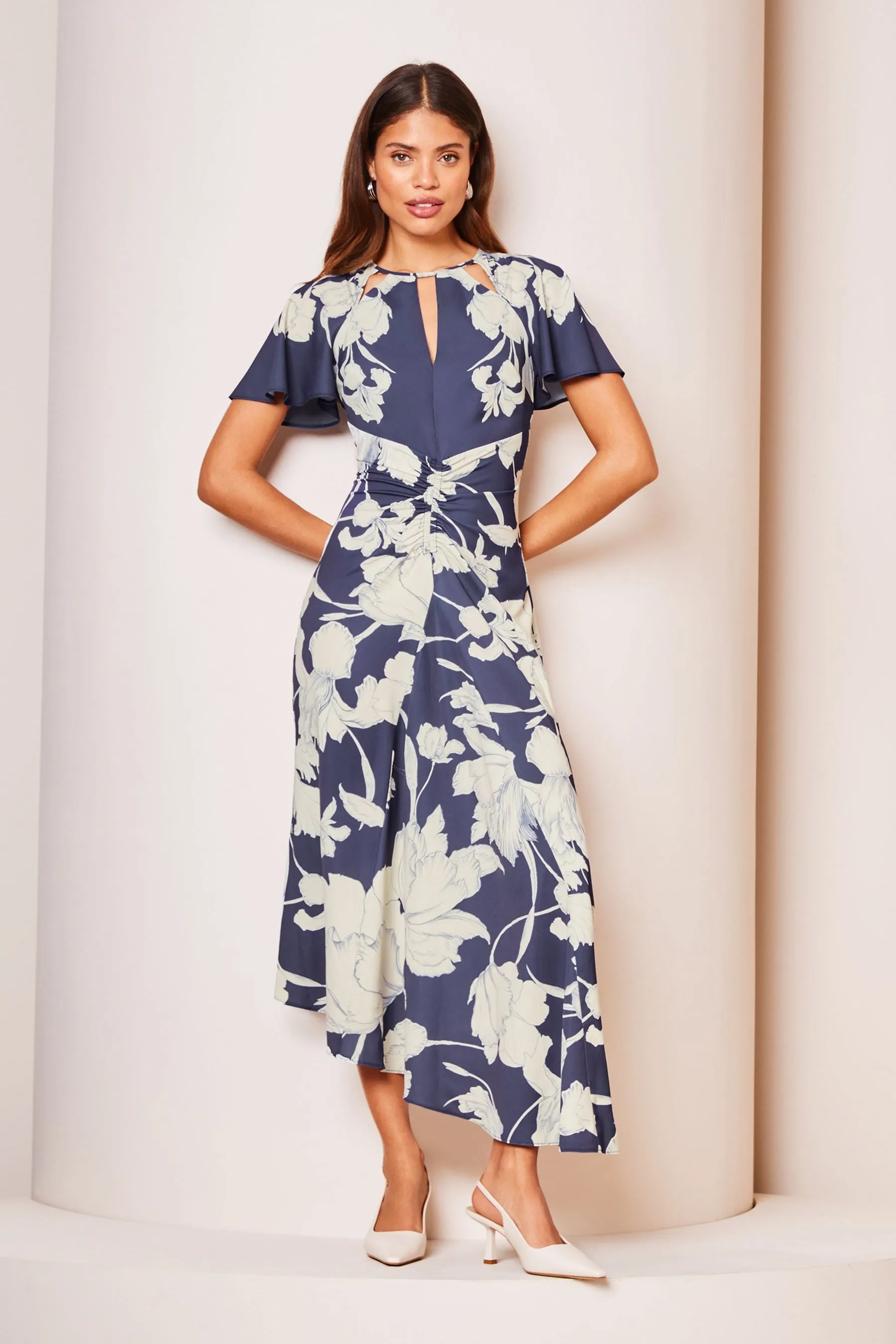 Lipsy - Abito midi asimmetrico con arricciature sul davanti e cut-out