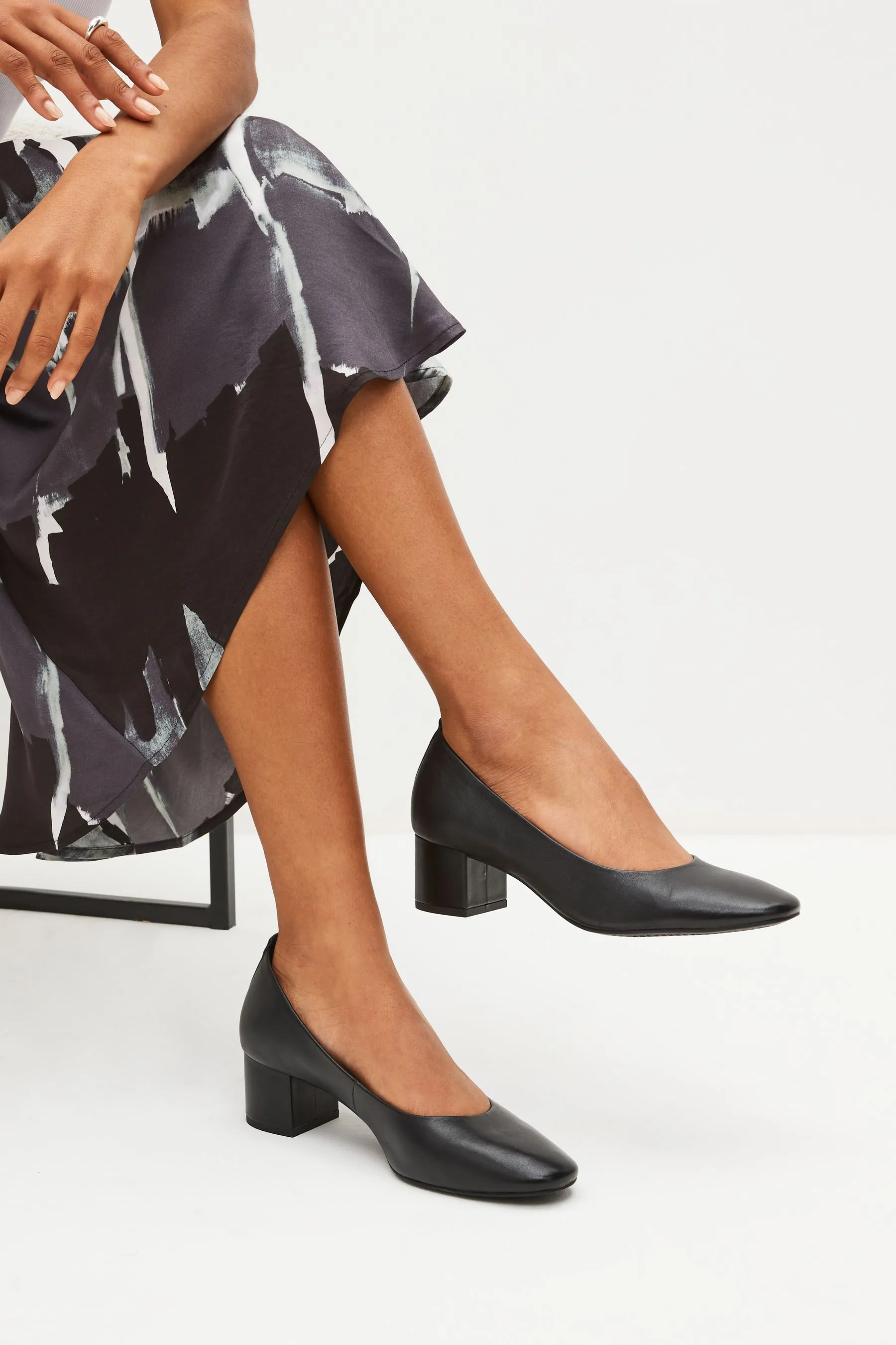 Nero  - Forever Comfort® - Scarpe con tacco largo e basso in pelle