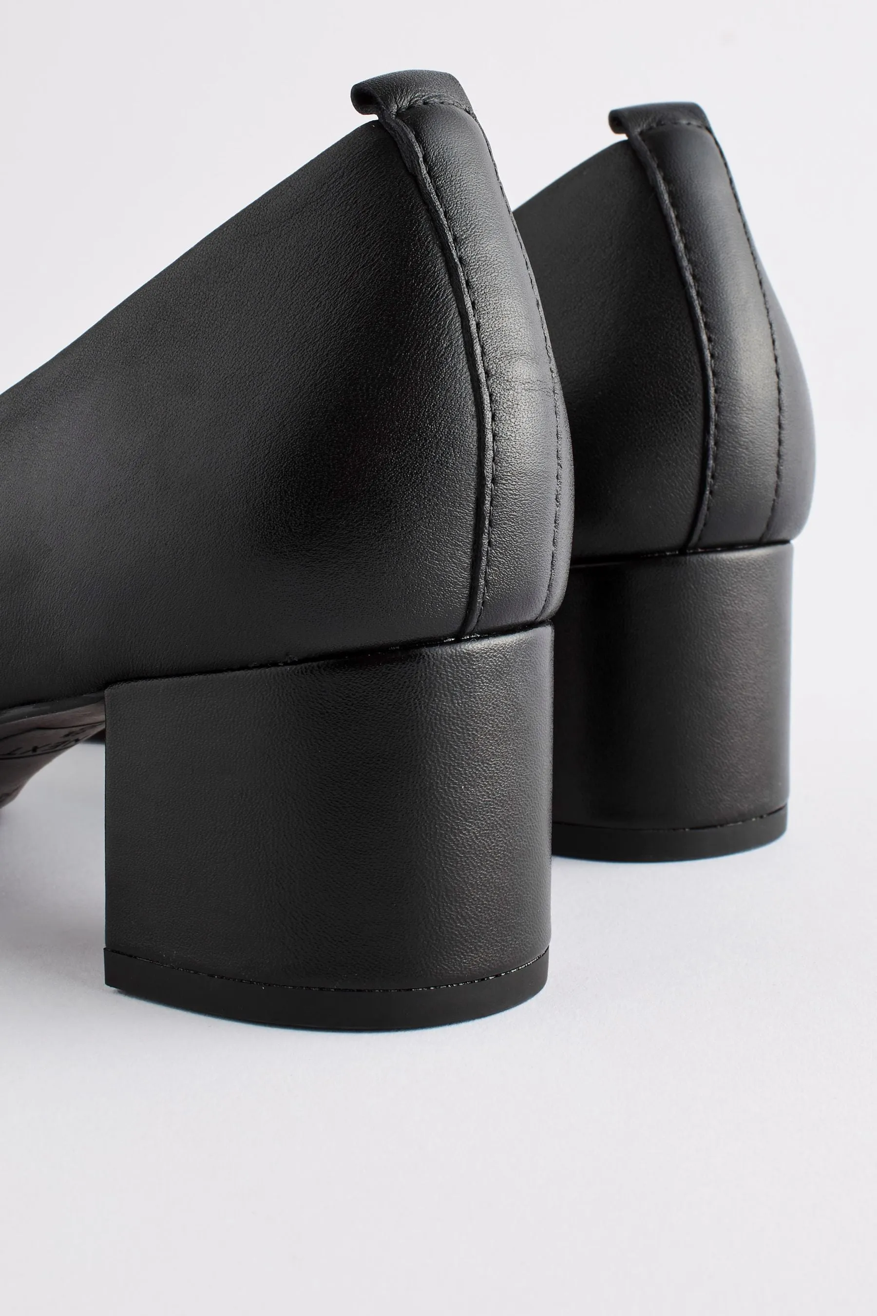 Nero  - Forever Comfort® - Scarpe con tacco largo e basso in pelle