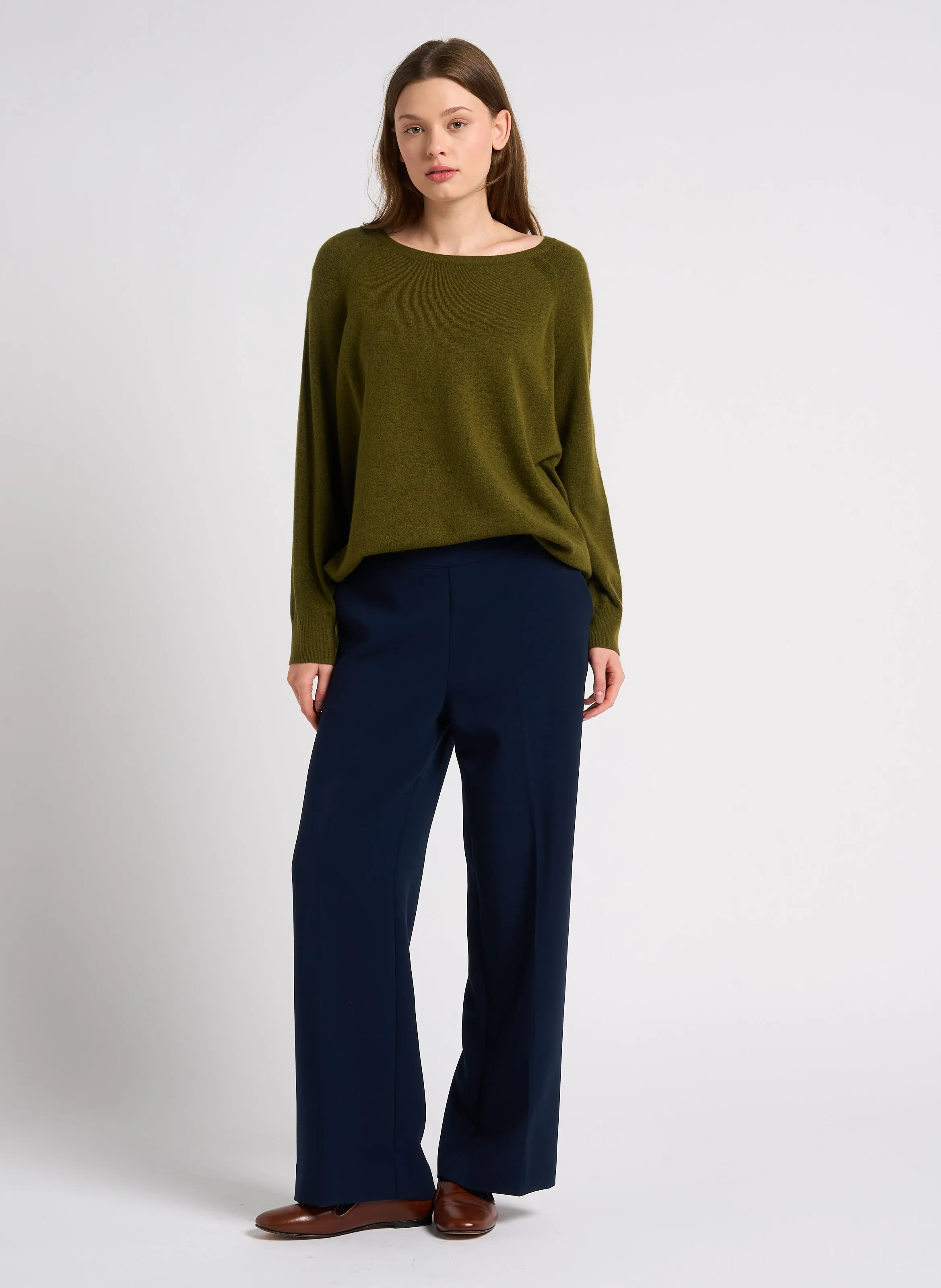  NICE THINGS   Maglione ampia con tasca a mantella | Kaki