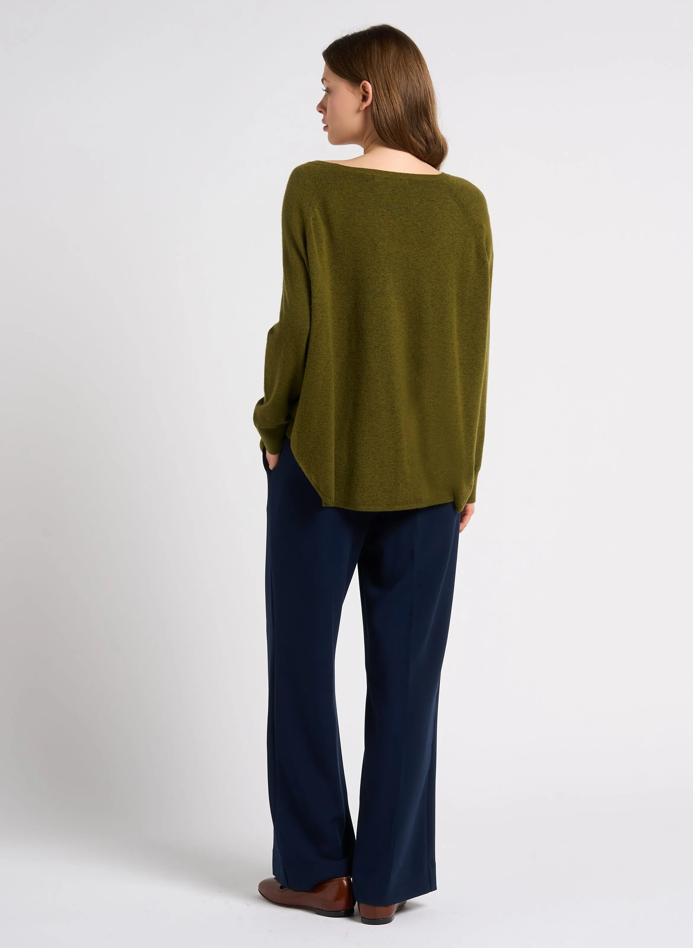  NICE THINGS   Maglione ampia con tasca a mantella | Kaki