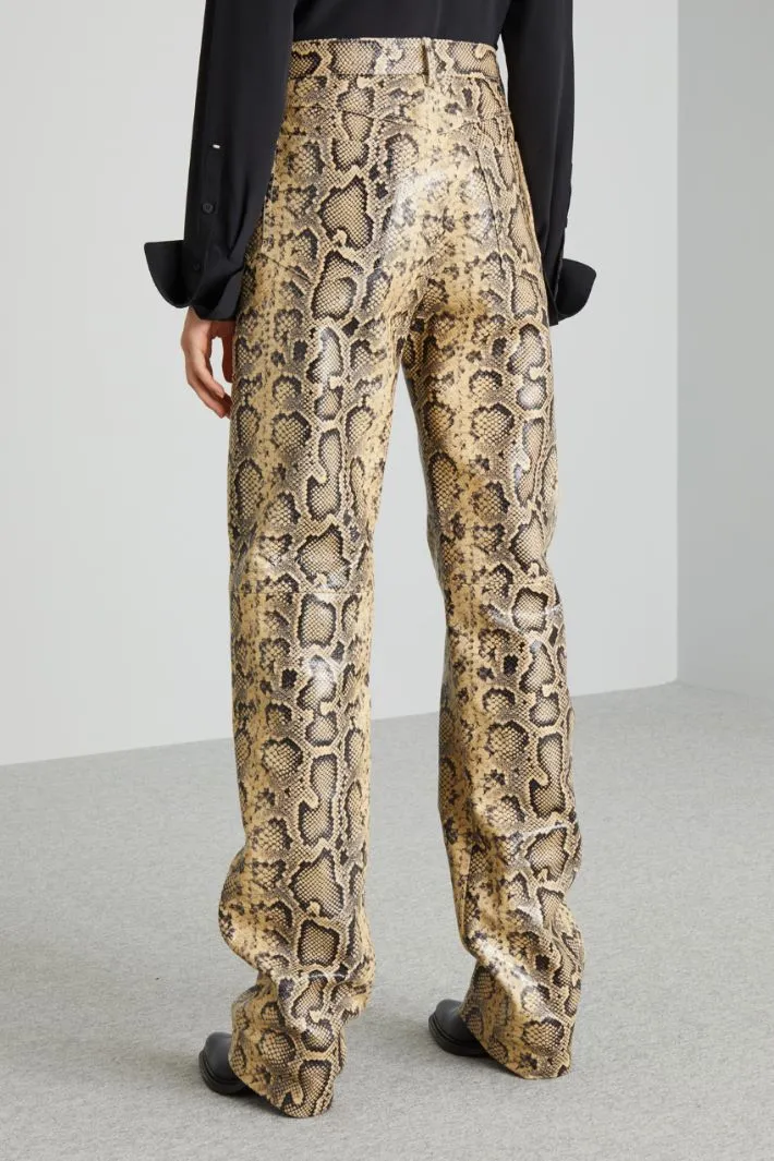 Pantalone in pelle stampa pitone