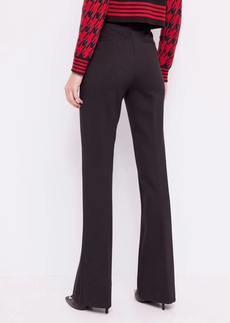 Pantaloni bootcut