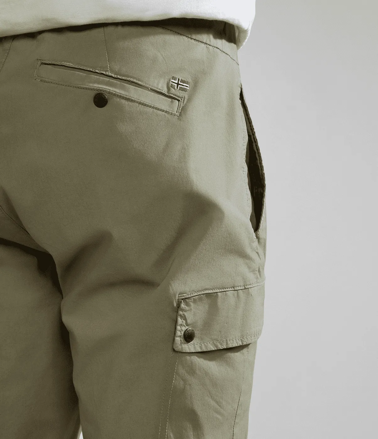 PANTALONI DA UOMO NAPAPIJRI M-DEASE GREEN LICHEN NP0A4I4U GAE