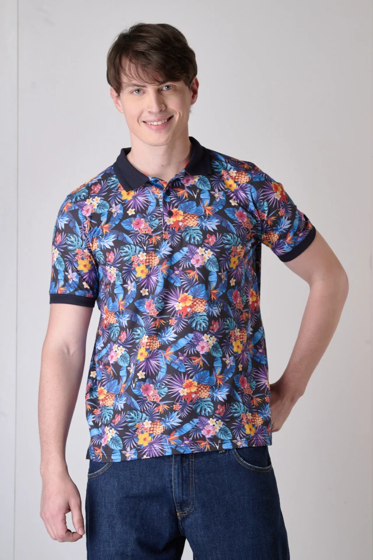 Polo stampate all-over con fantasia Tropical