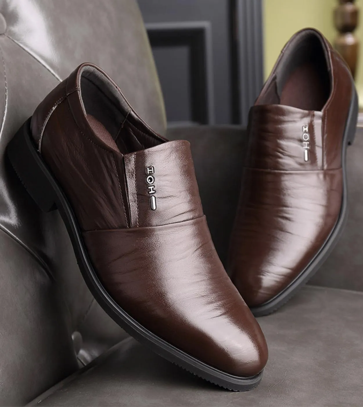Scarpe da uomo nuove Scarpe in pelle di vacchetta in pelle Scarpe da uomo comode basse Scarpe singole casual britanniche Scarpe