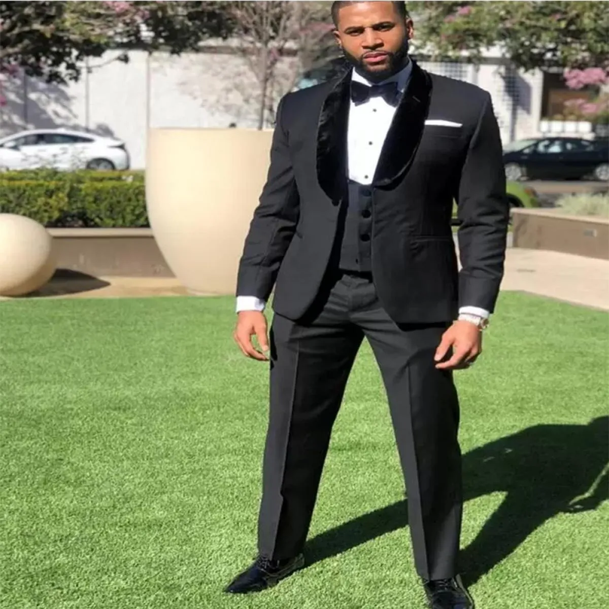 Smoking da sposa neri per lo sposo 2022 Set da 3 pezzi su misura Groomsmen Best Man Suit Abiti da uomo Sposo (giacca + pantaloni