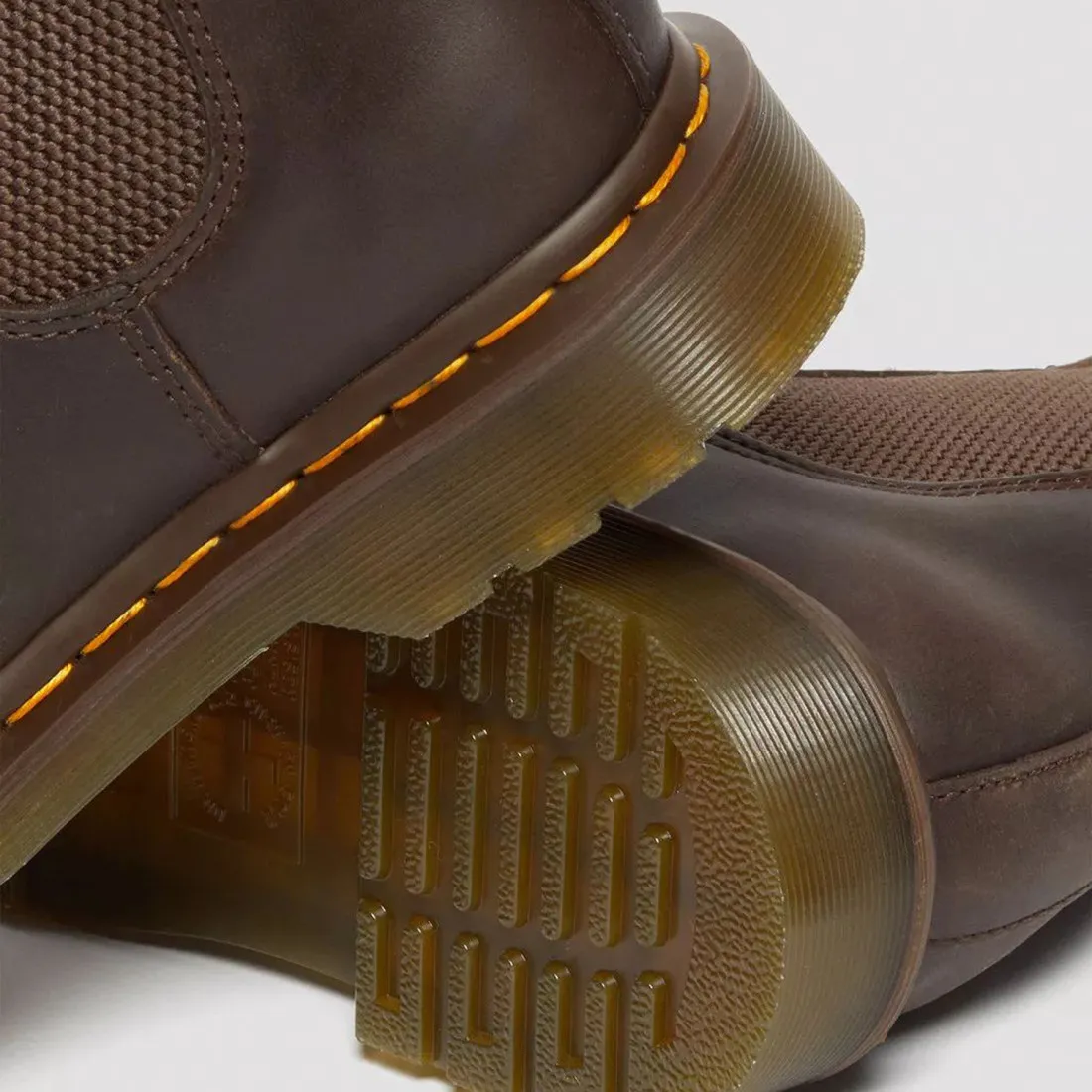 Stivaletto Chelsea Dr. Martens 2976 in pelle Crazy Horse marrone