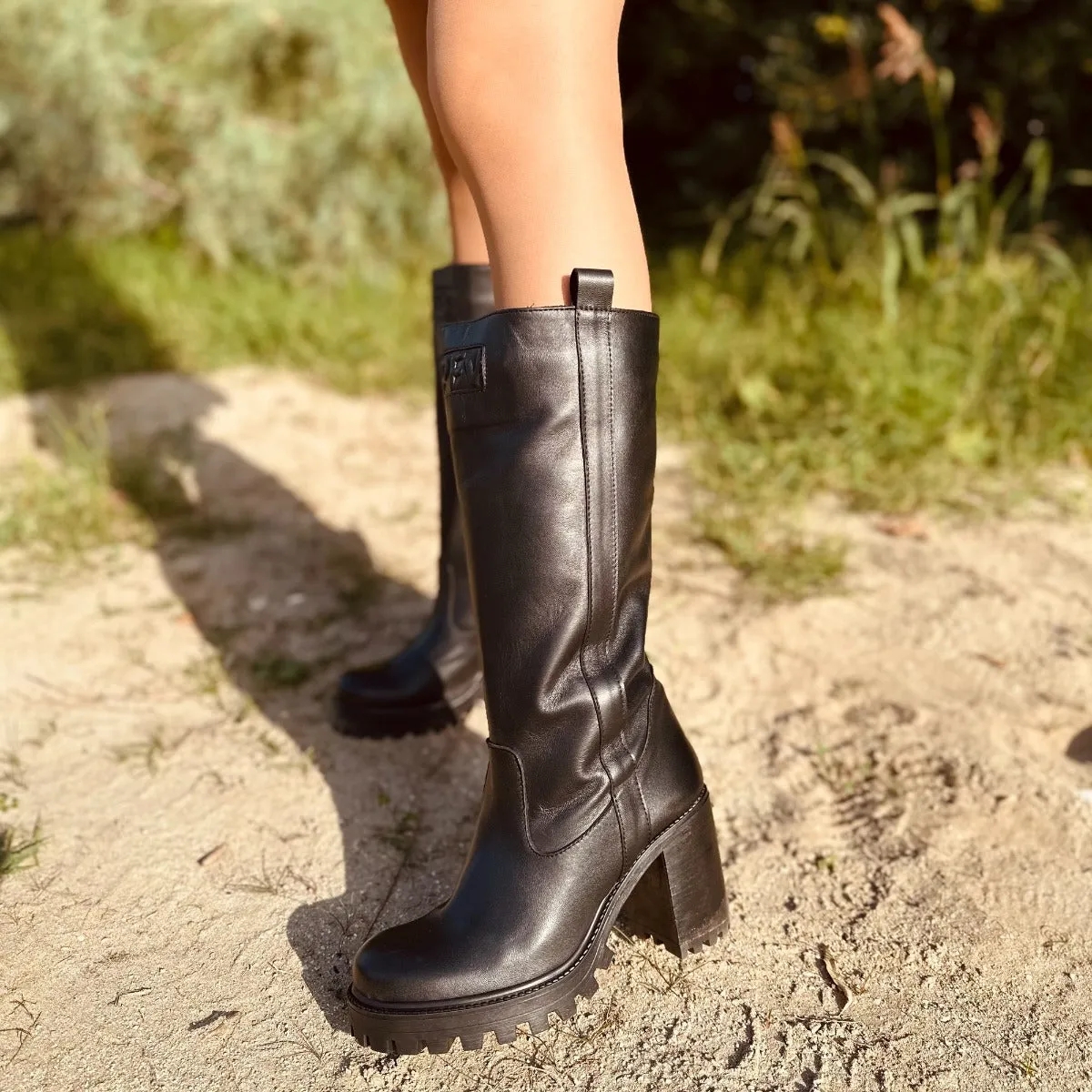 Stivali Biker in Pelle Neri con Fondo Carrarmato Made in Italy