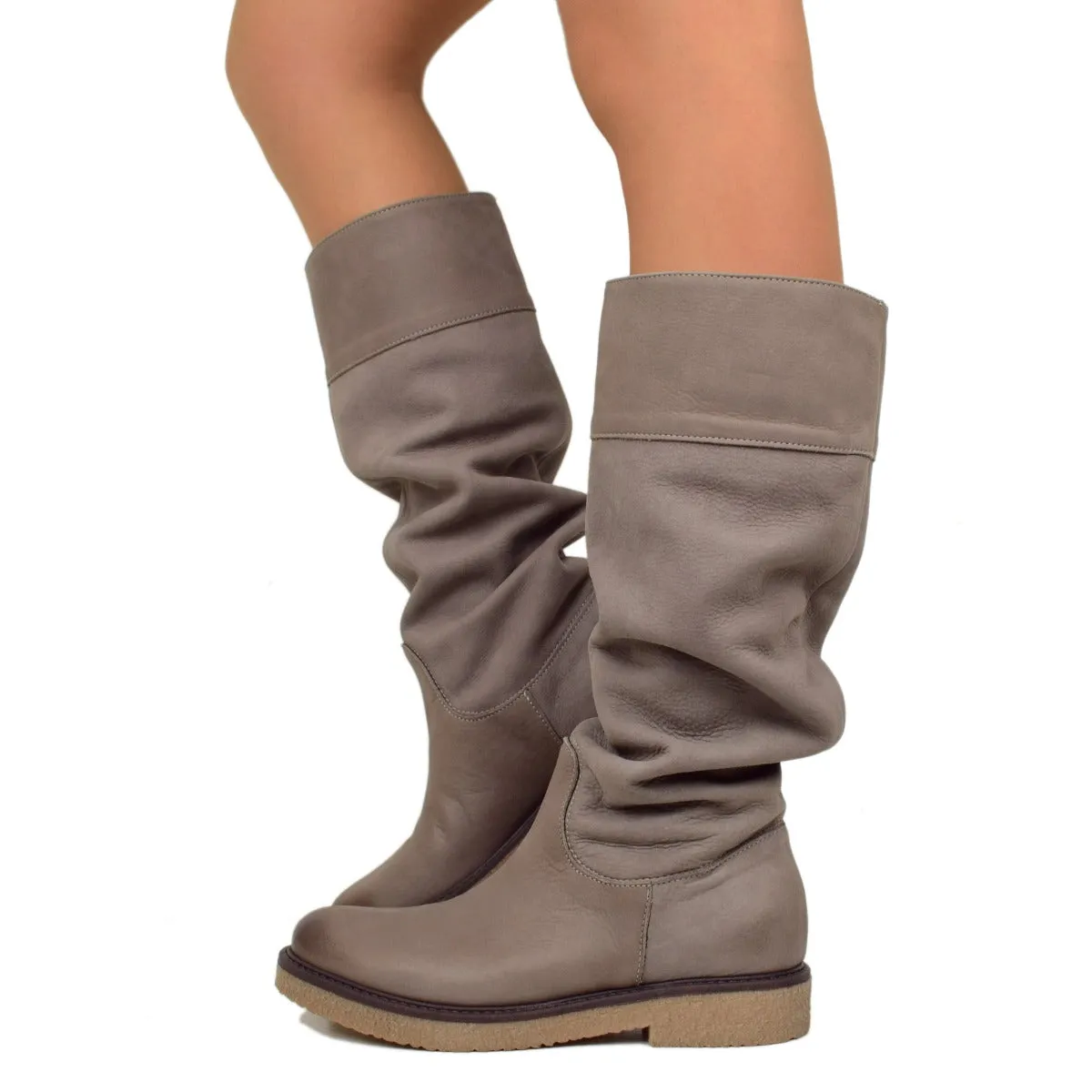 Stivali Donna Camperos Morbidi in Pelle Nabuk Taupe Made in Italy