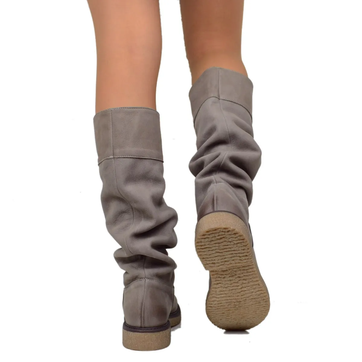Stivali Donna Camperos Morbidi in Pelle Nabuk Taupe Made in Italy
