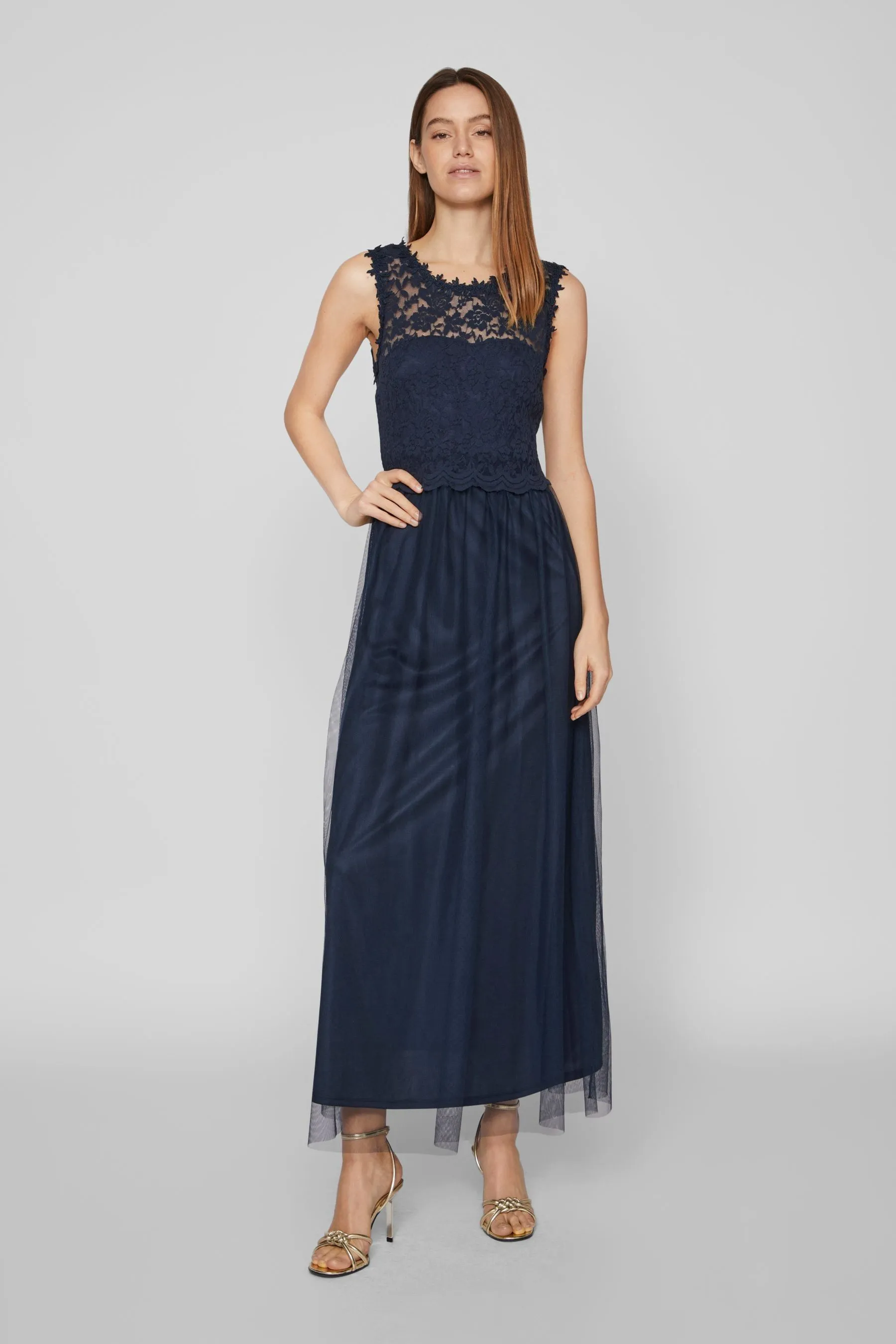 Vila - Abito maxi senza maniche in pizzo e tulle